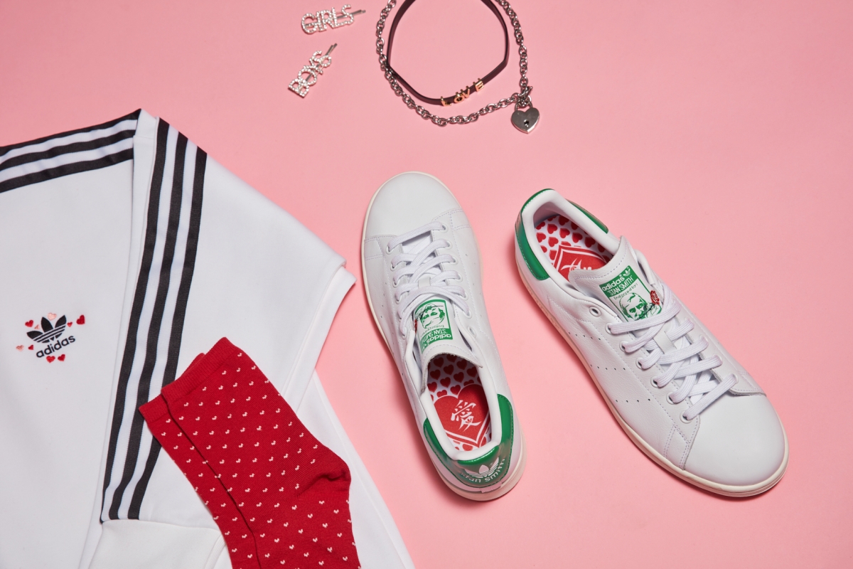 adidas情人節限定CP「暗襯」服  注目心心圖案/LOVE SUPERSTAR鞋